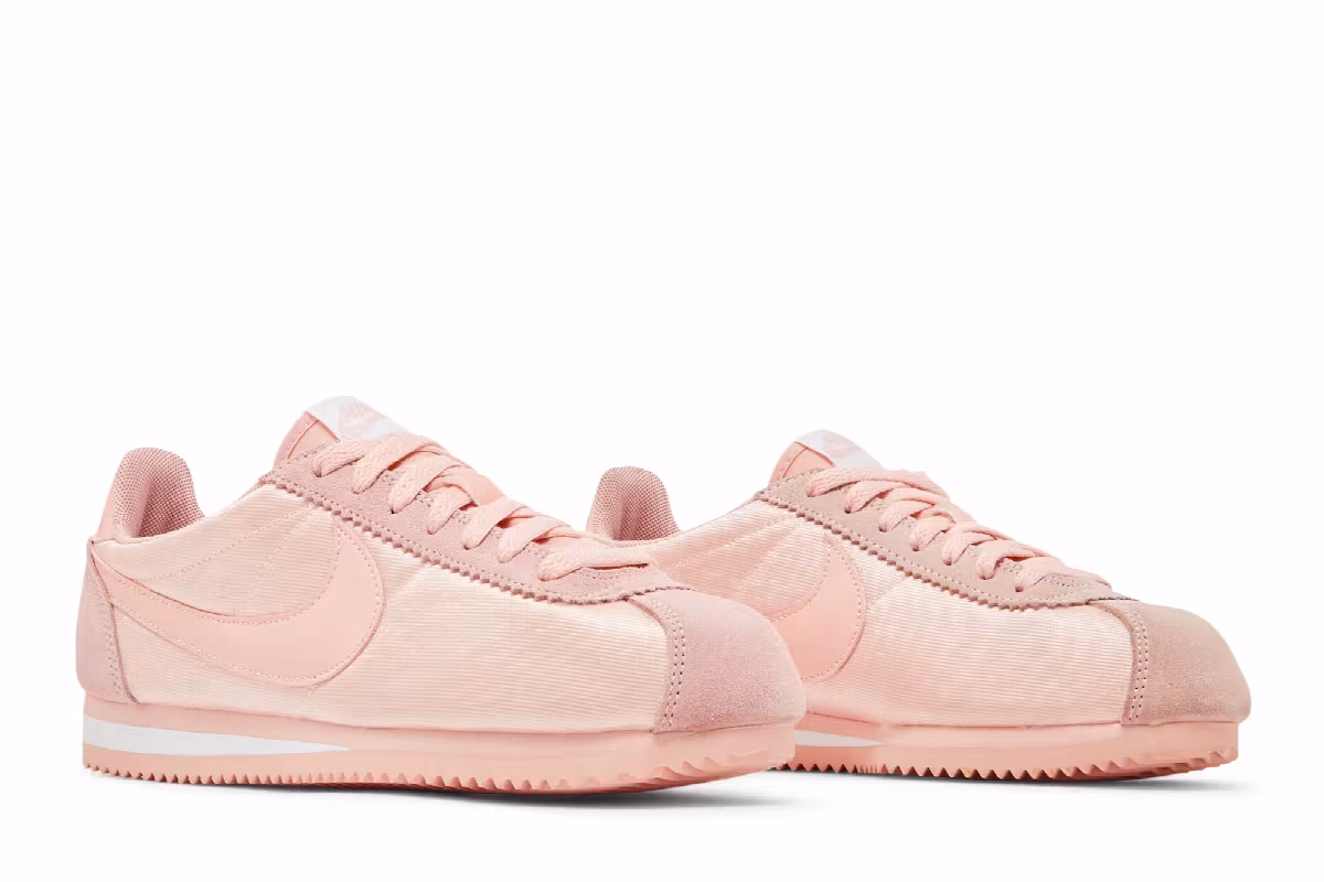 Nike Women's Classic Cortez Nylon Coral Stardust, view 9