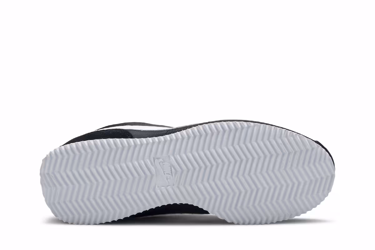 Nike Cortez Basic Nylon Black White, view 5
