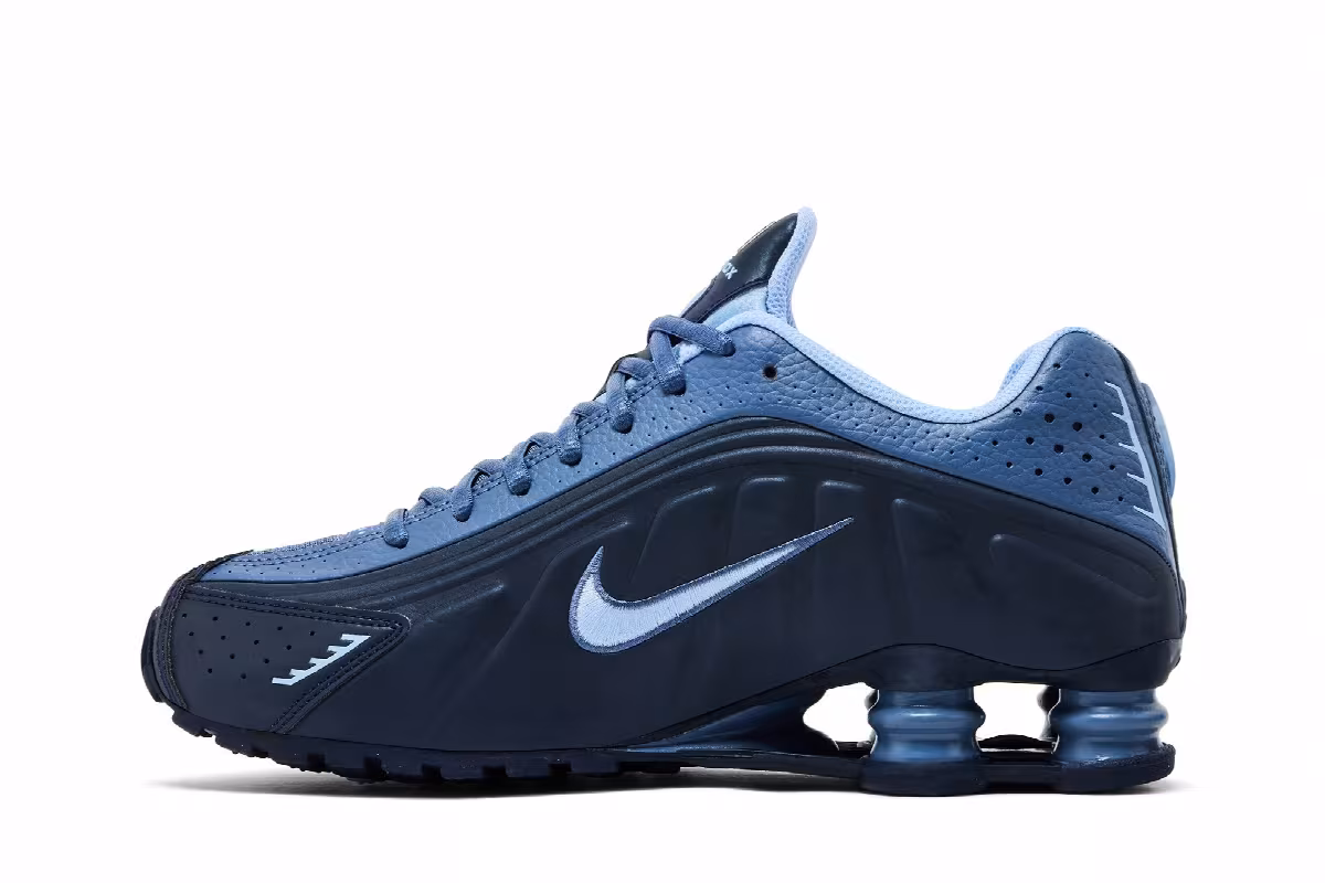 Nike Shox R4 Obsidian Reflective, view 4