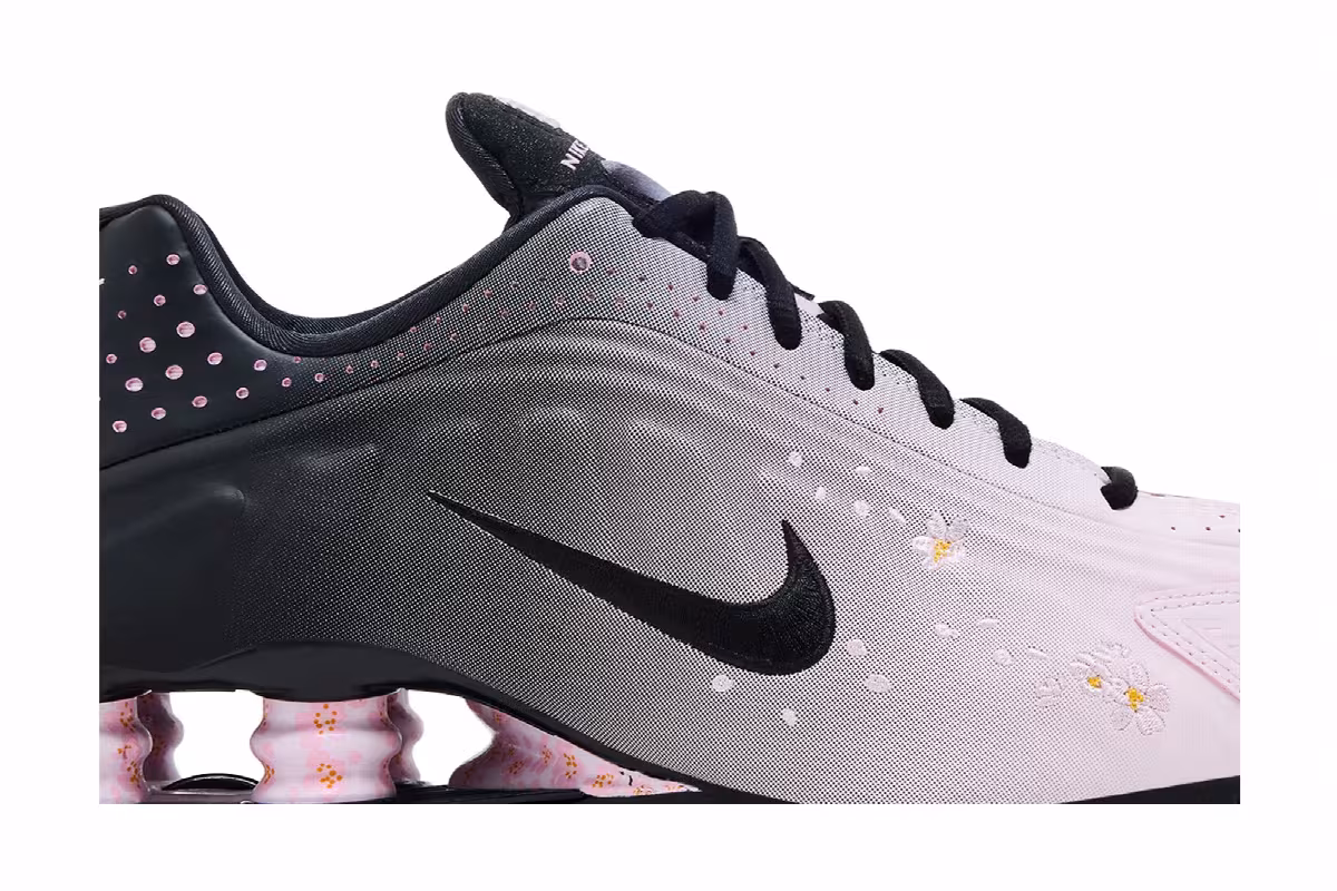 Nike Women's Shox R4 Sakura, view 3