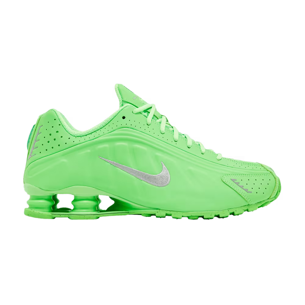Nike Women's Shox R4 Green Strike
