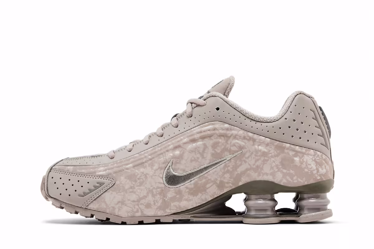 Nike Women's Shox R4 Flat Pewter Floral, view 4
