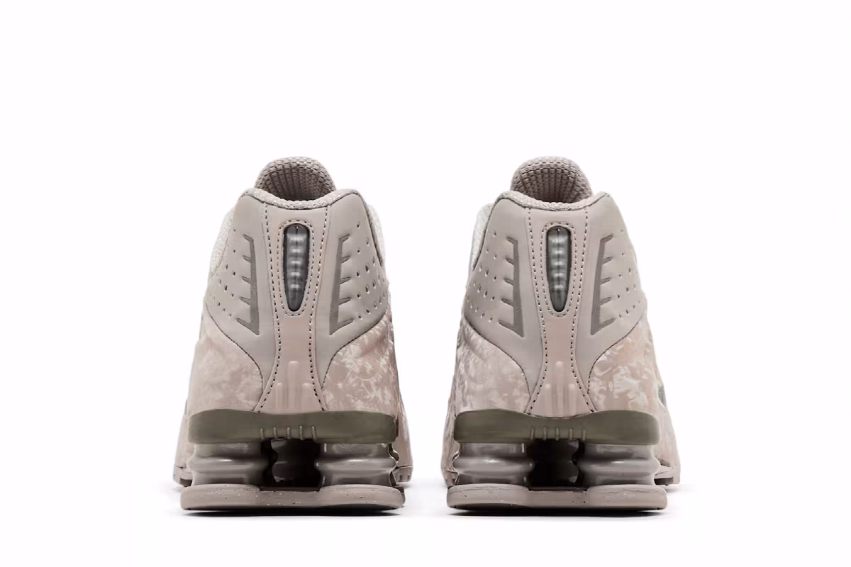 Nike Women's Shox R4 Flat Pewter Floral, view 7