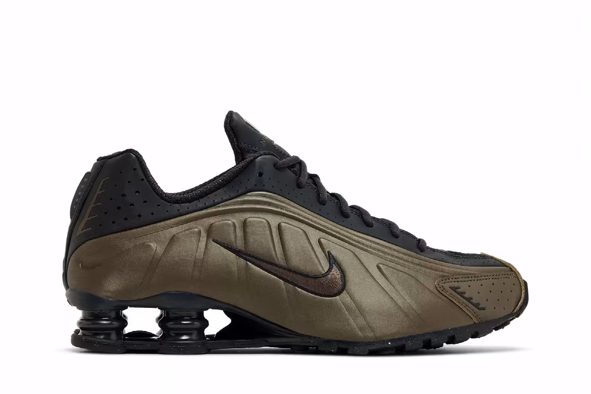 Nike Women's Shox R4 Off Noir Ironstone, view 2