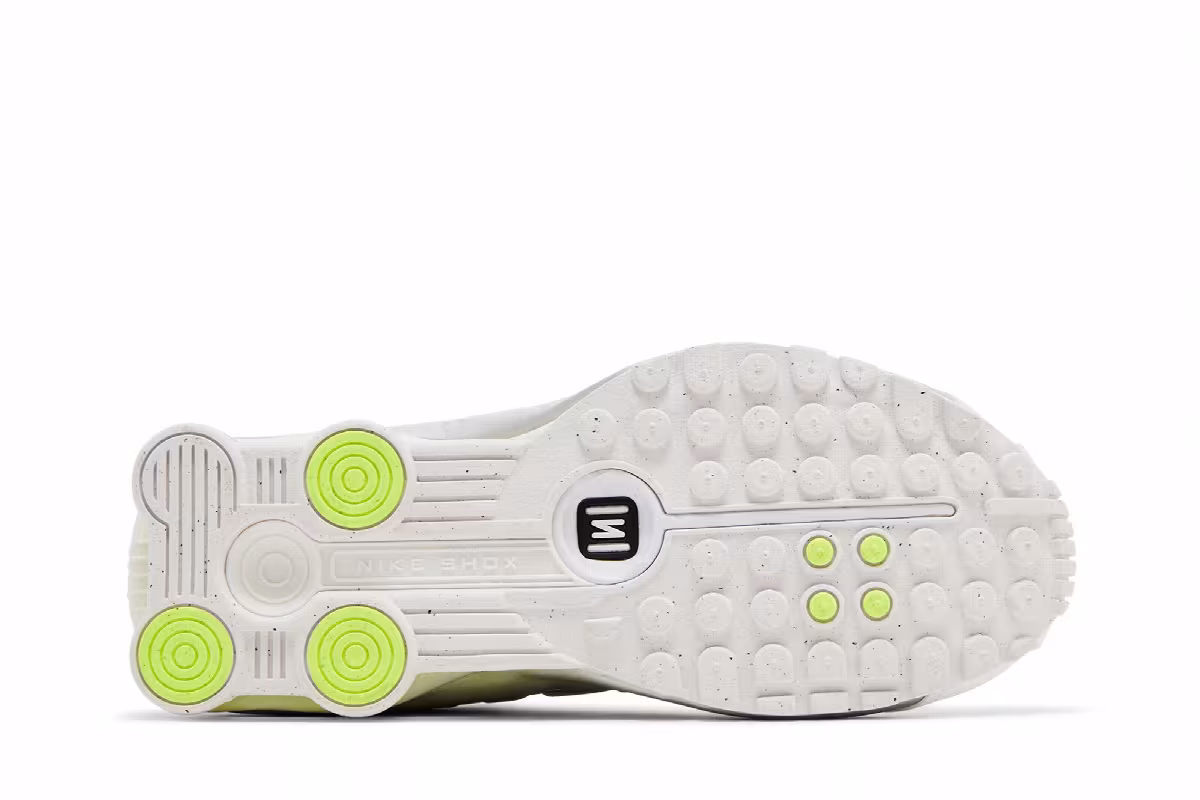 Nike Women's Shox R4 White Metallic Silver, view 5