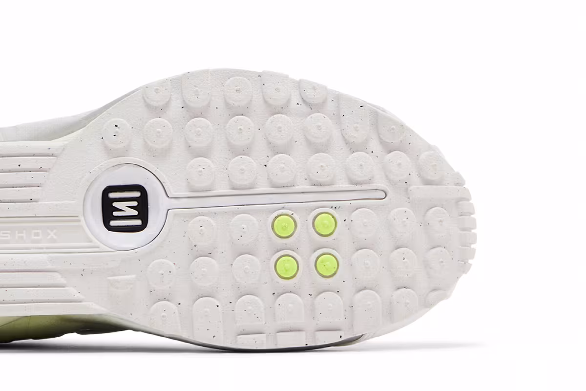 Nike Women's Shox R4 White Metallic Silver, view 6