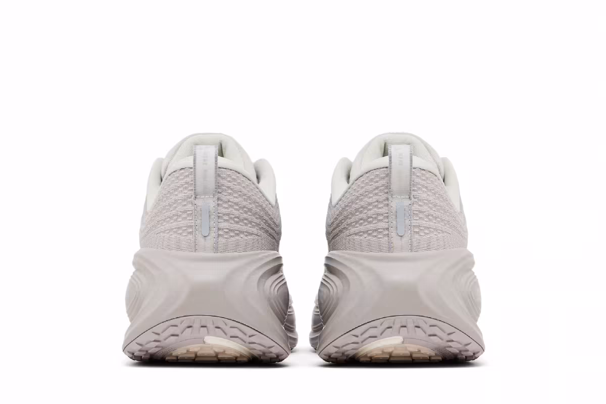 Nike Vomero Plus Light Orewood Brown, view 7