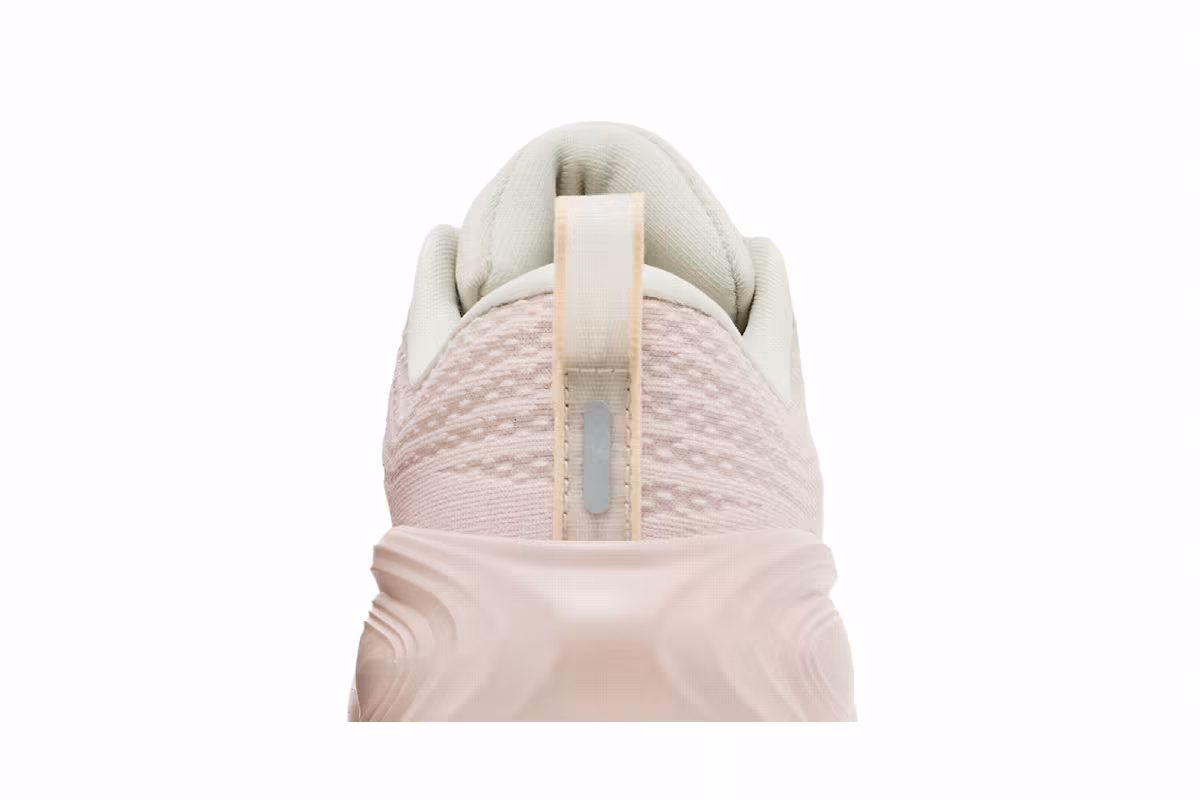 Nike Women's Vomero Plus Silt Red Light Bone, view 8