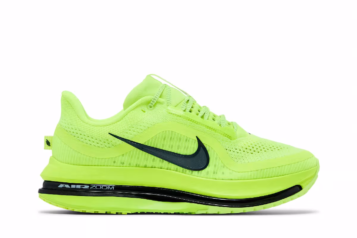Nike Pegasus Premium Volt, view 2