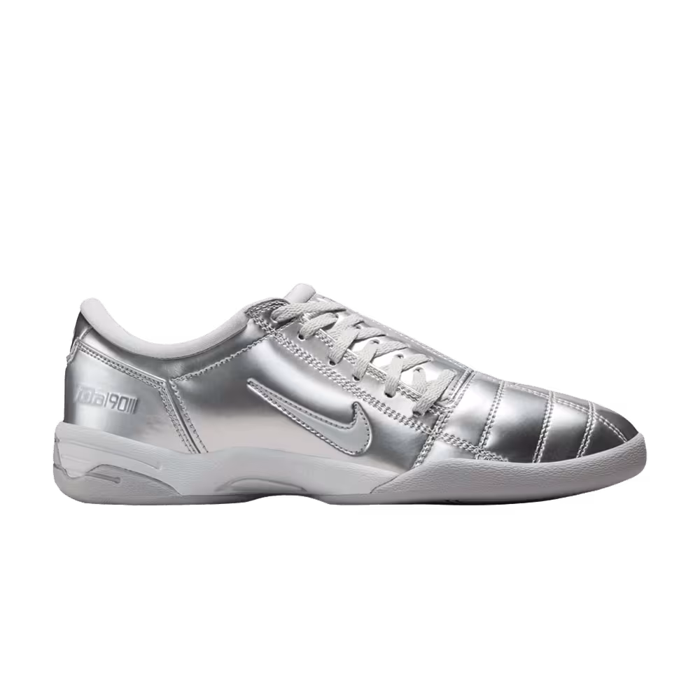 Nike Women's Total 90 3 SP Metallic Platinum
