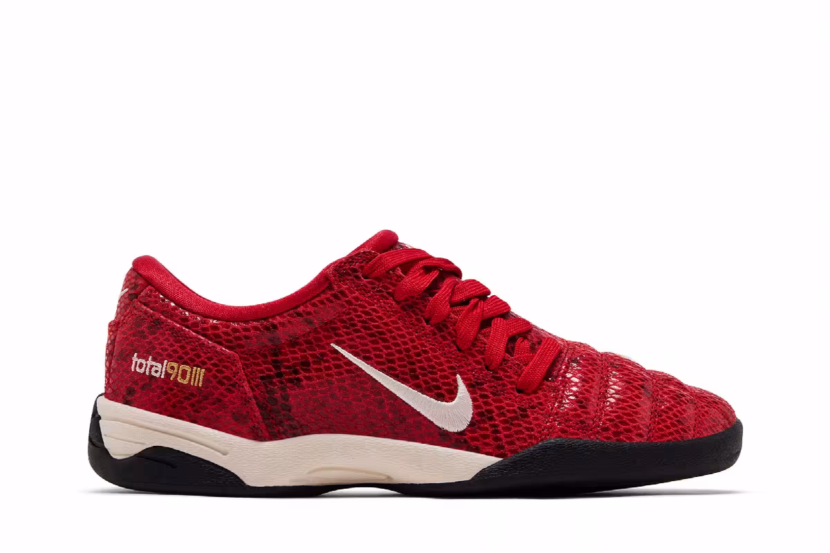 Nike Women's Total 90 3 SP Snakeskin Pack - Fire Red, view 2