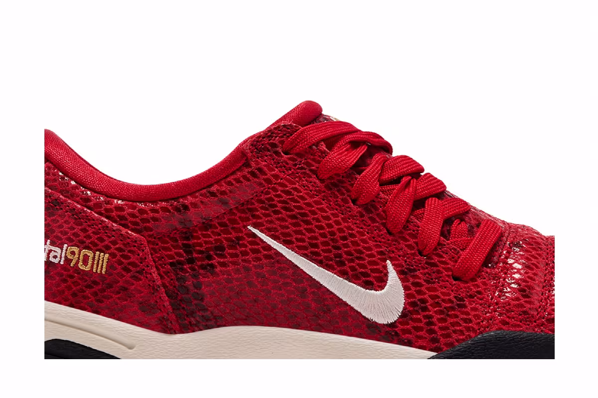 Nike Women's Total 90 3 SP Snakeskin Pack - Fire Red, view 3