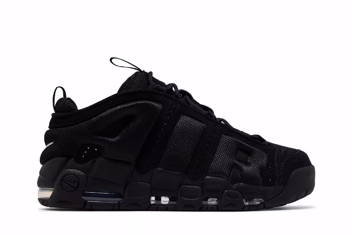 Nike Air More Uptempo Low Triple Black, view 2