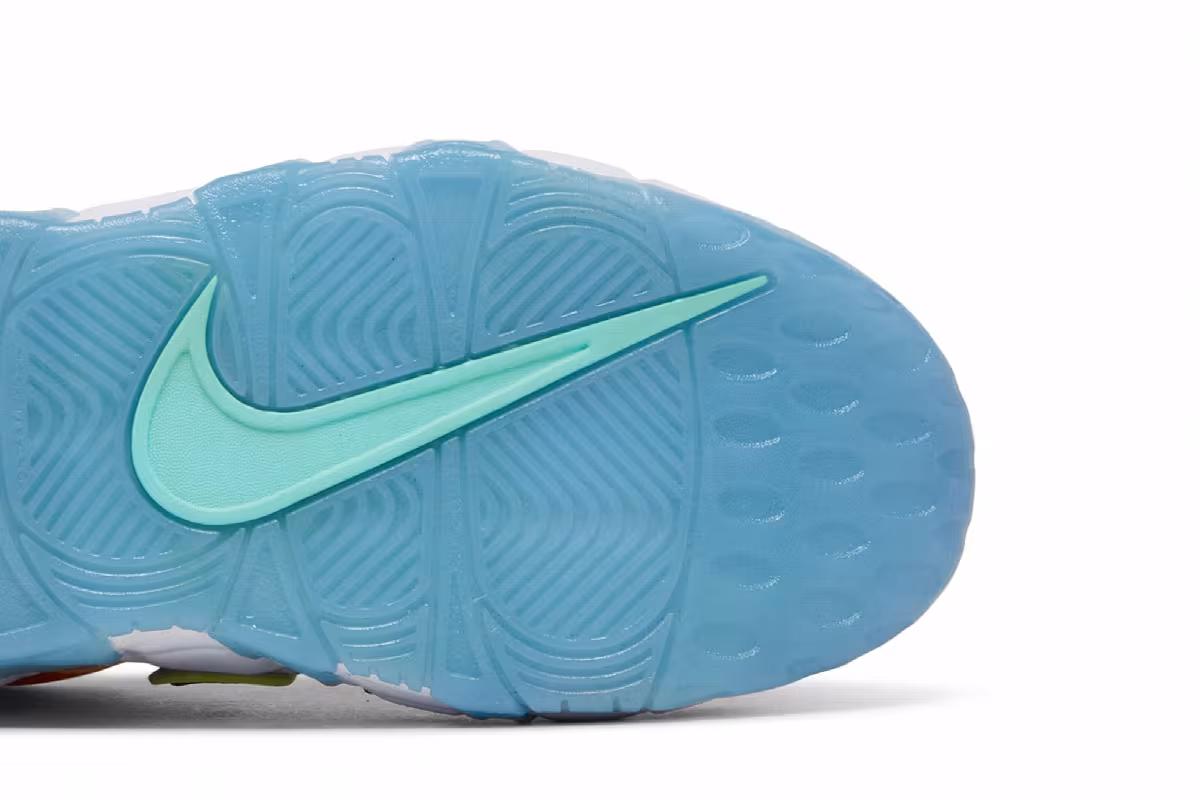 Nike Air More Uptempo GS, view 6