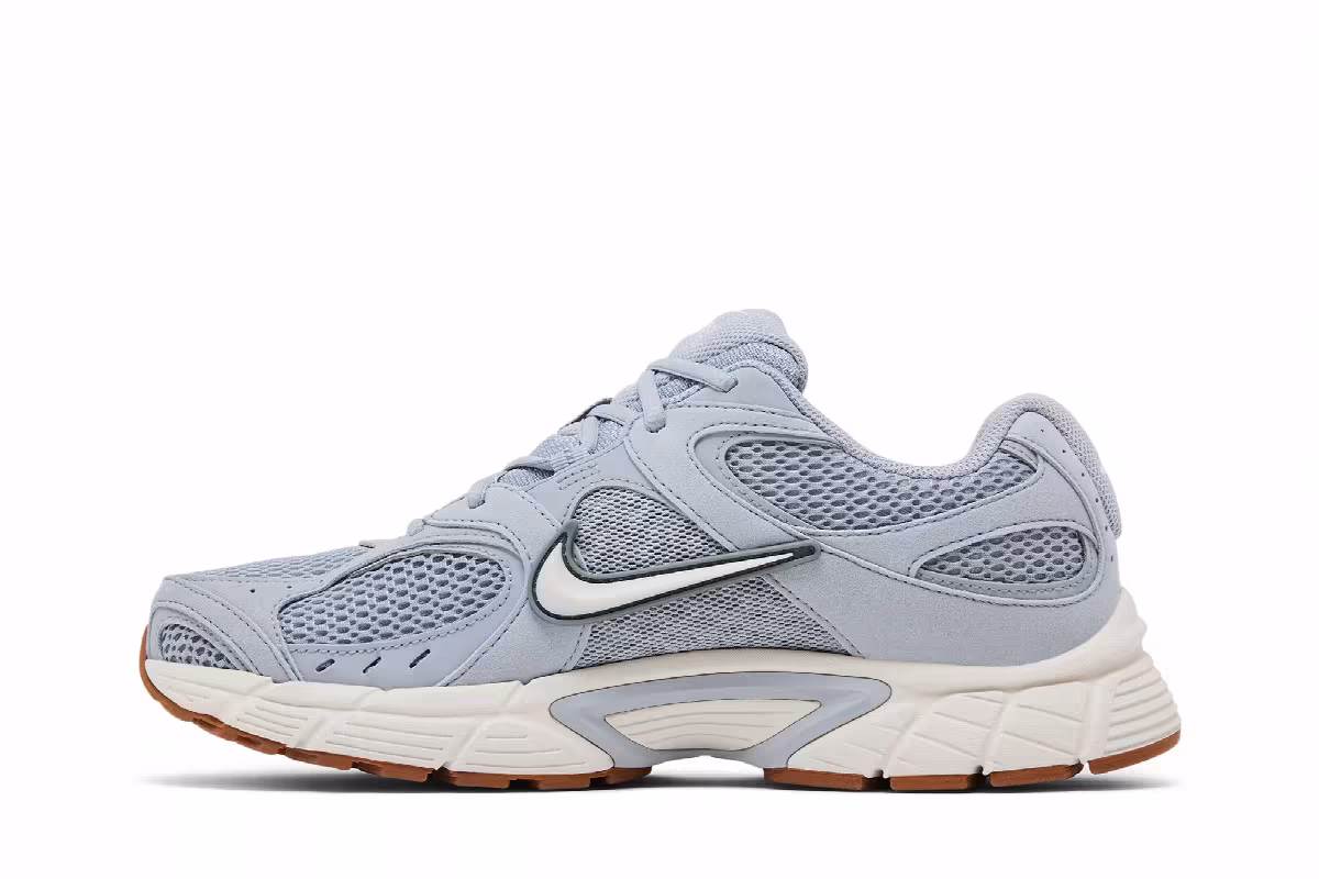Nike V5 RNR Wolf Grey Gum, view 4
