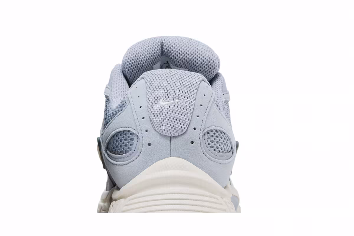 Nike V5 RNR Wolf Grey Gum, view 8