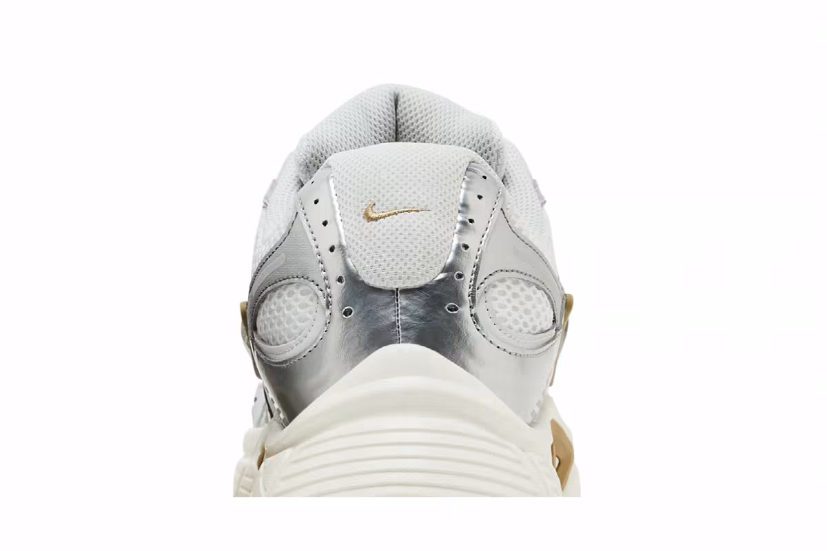 Nike V5 RNR Parachute Beige Metallic Pewter, view 8