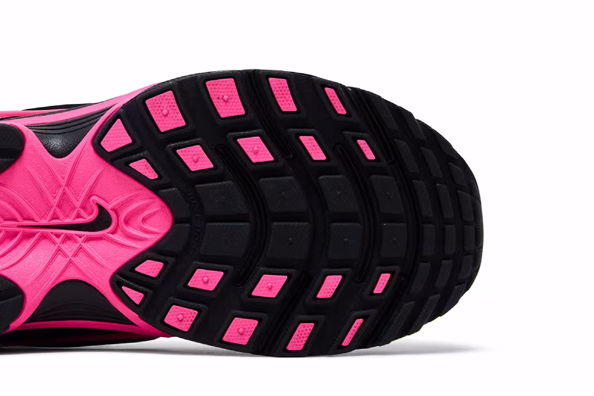 Nike Women's V5 RNR Black Pink Blast, view 6