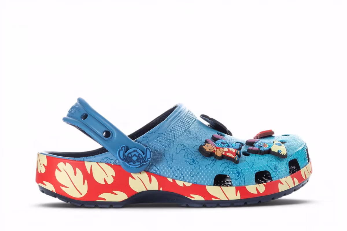 Lilo & Stitch x Crocs Classic Clog Blue Red Cream, view 2
