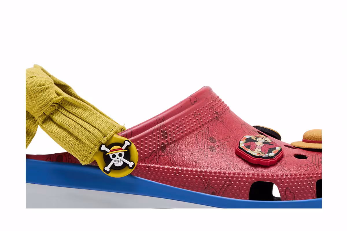 One Piece x Crocs Classic Clog Luffy, view 3
