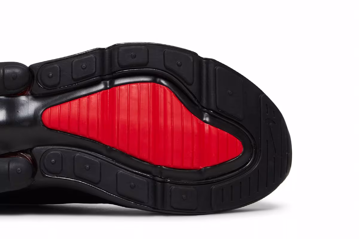 Nike Air Max 270 Bred, view 6
