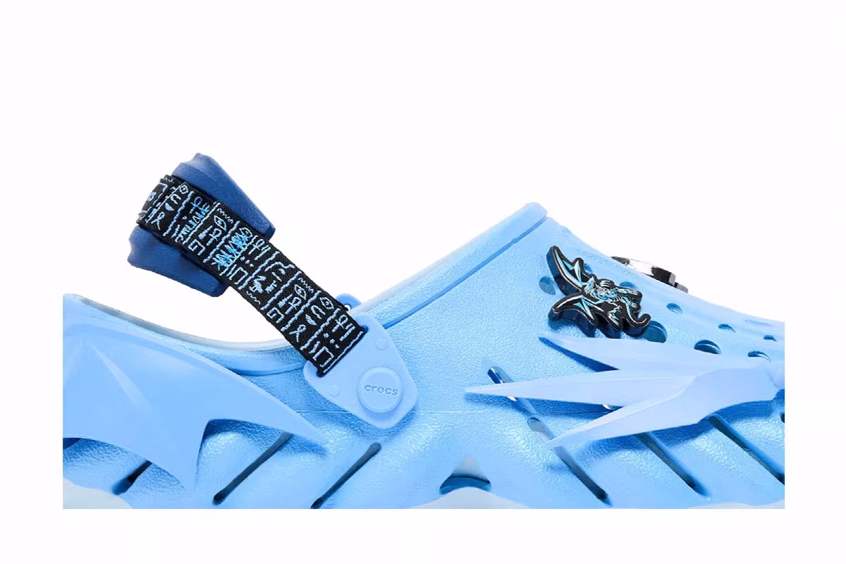 Crocs Echo Clog Yu-Gi-Oh! Blue-Eyes White Dragon Blue White, view 3
