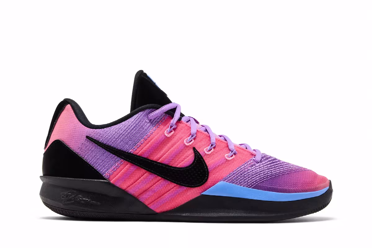 Nike Women's Sabrina 3 PE CHBL, view 2