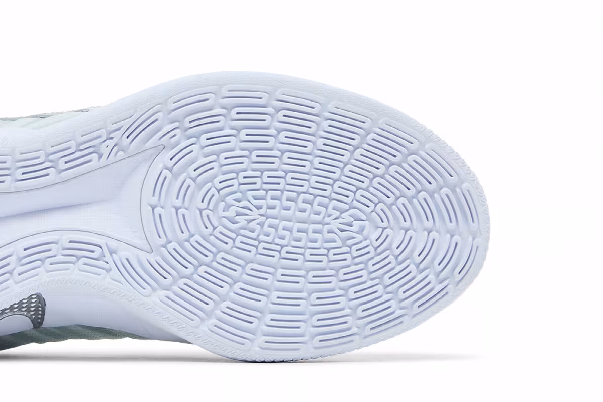 Nike Women's Sabrina 3 EP Ice Cold, view 6