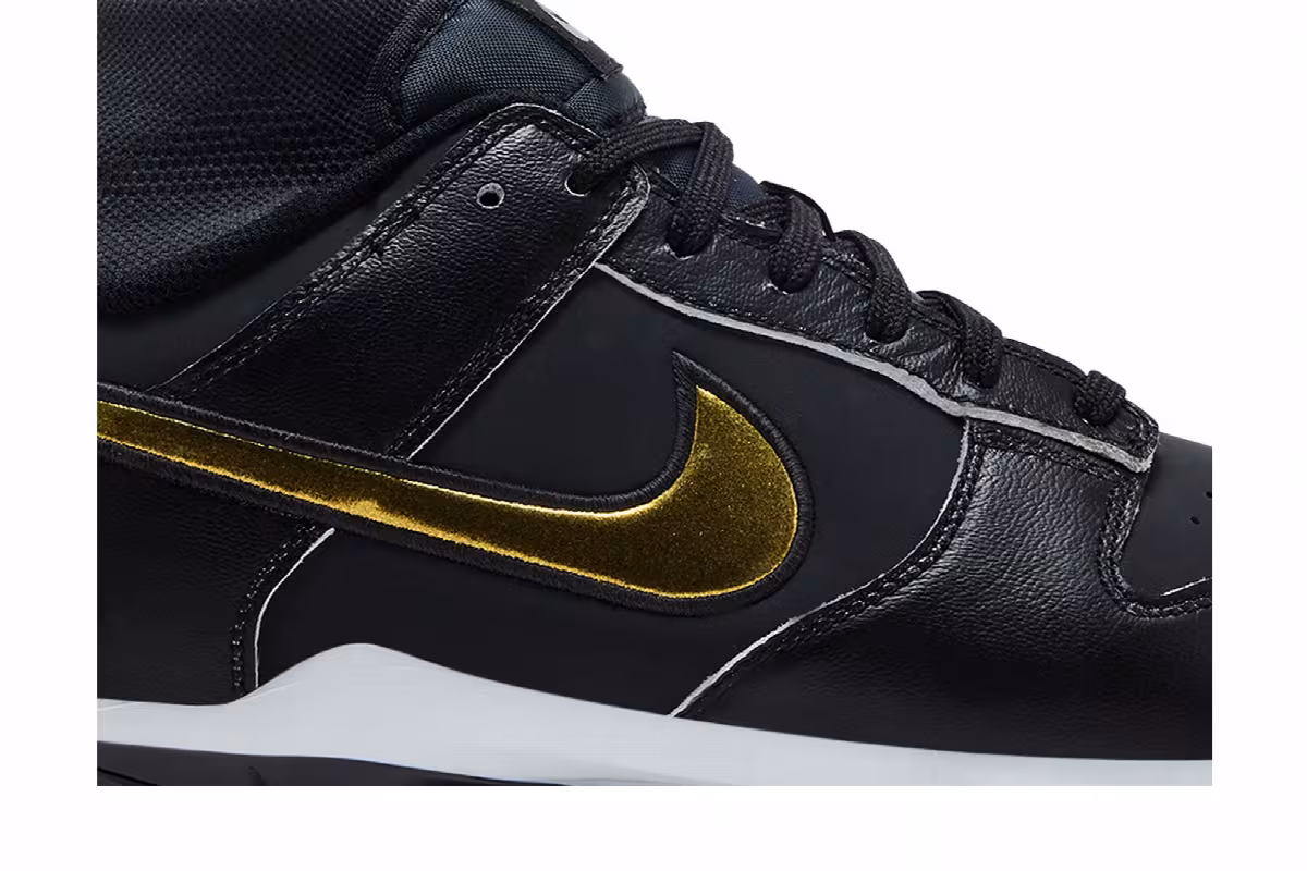 Nike Alpha Menace Dunk Color Reveal, view 3