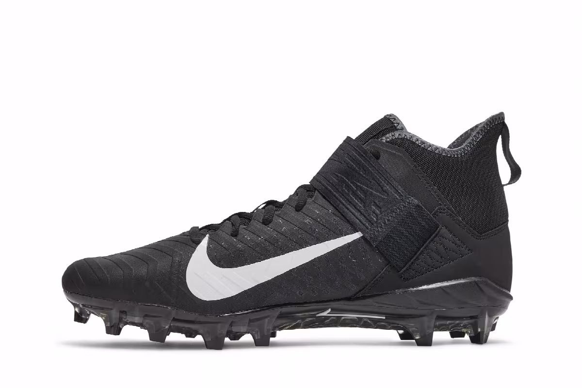 Nike Alpha Menace Pro 2 Mid Black White, view 4