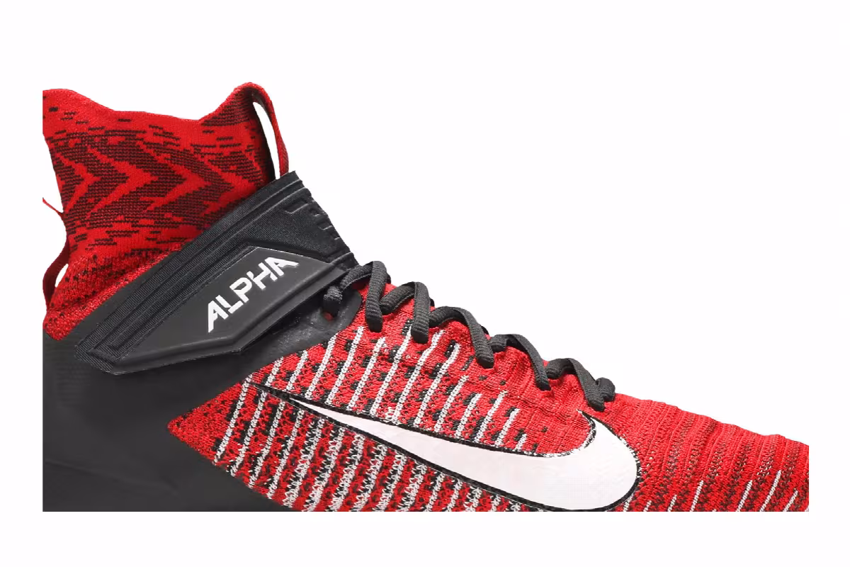 Nike Alpha Menace Elite 2 University Red Black, view 3