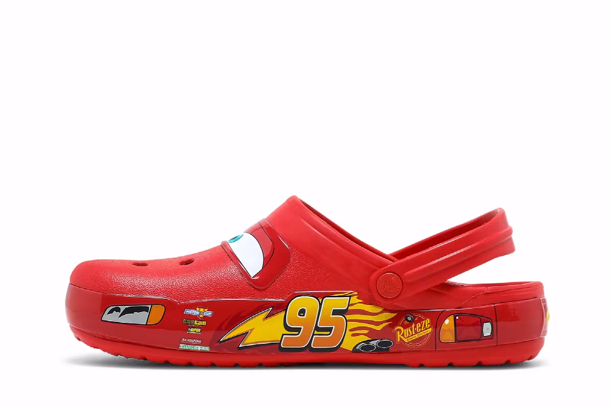 Cars x Crocs Classic Clog Lightning McQueen 2021, view 4
