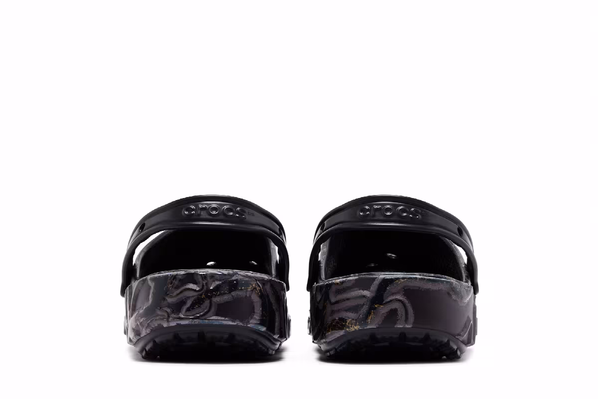 Stranger Things x Crocs Classic Clog Black Red, view 7