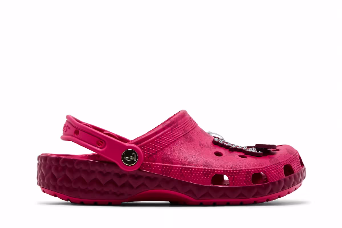 Juicy Couture x Crocs Classic Clog Pink, view 2