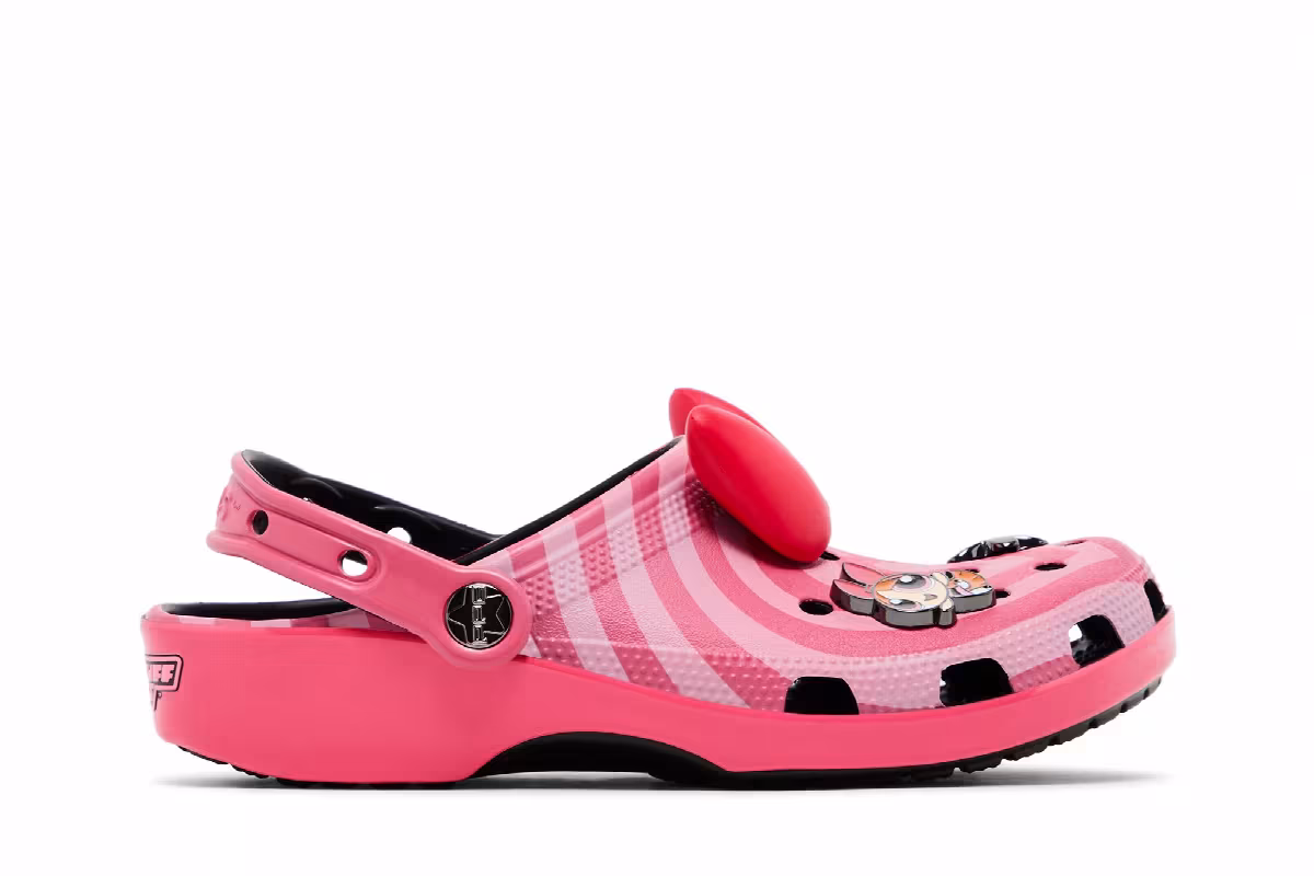 Crocs Women's Classic Clog The Powerpuff Girls - Blossom, view 2