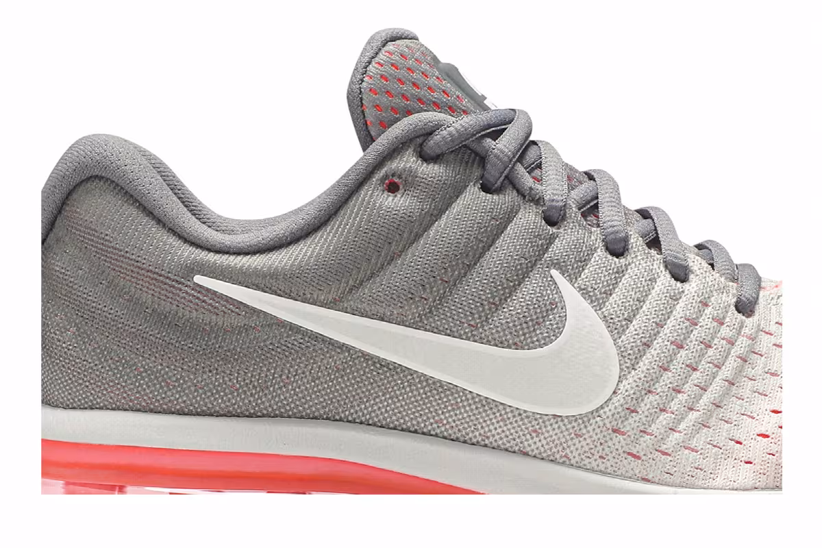 Nike Women's Air Max 2017, view 3