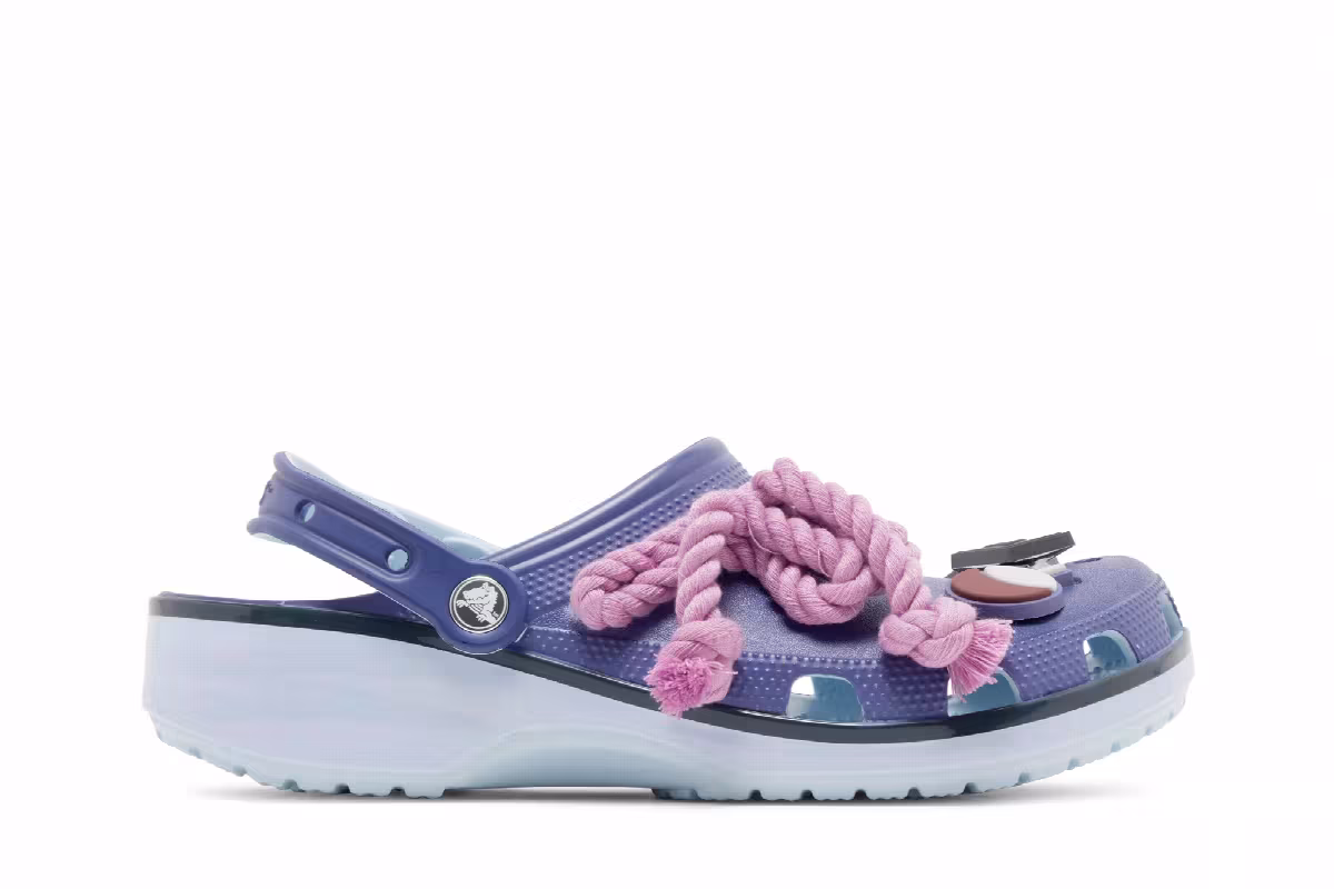 Naruto Shippuden x Crocs Classic Clog Sasuke, view 2