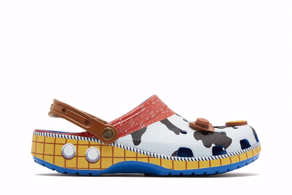 Toy Story x Crocs Classic Clog Woody, view 2