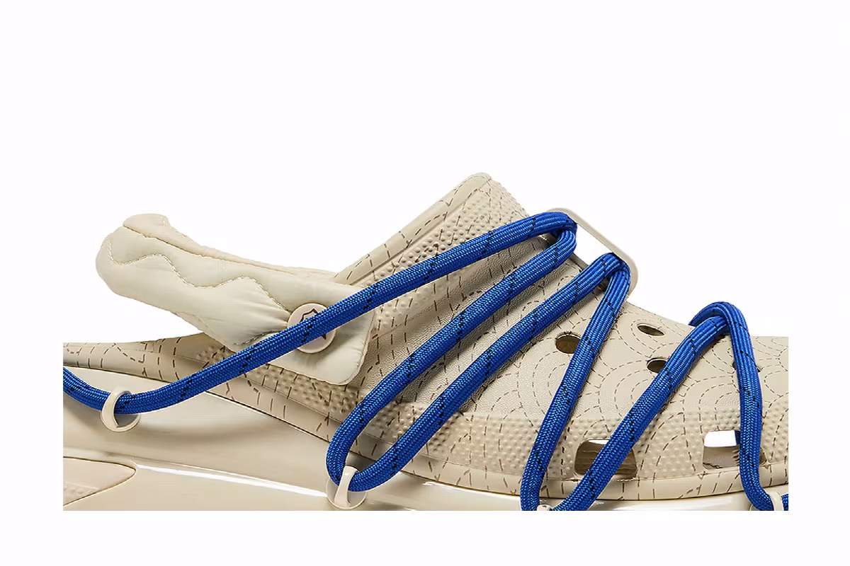 Rauw Alejandro x Crocs Mega Crush Clog Bone, view 3