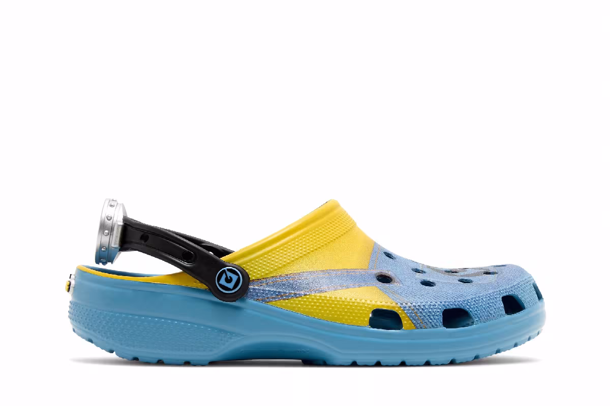 Despicable Me x Crocs Classic Clog Minions, view 2