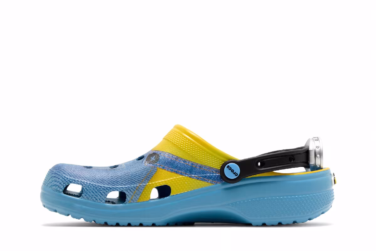 Despicable Me x Crocs Classic Clog Minions, view 4