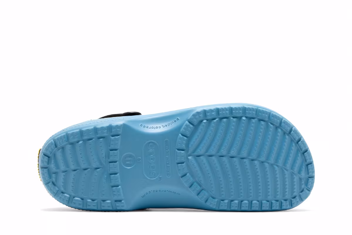 Despicable Me x Crocs Classic Clog Minions, view 5