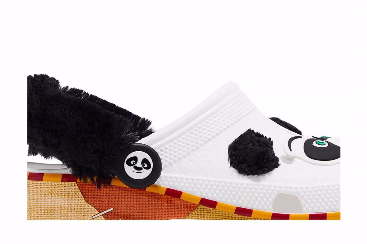 Kung Fu Panda x Crocs Classic Clog Kids Po, view 3