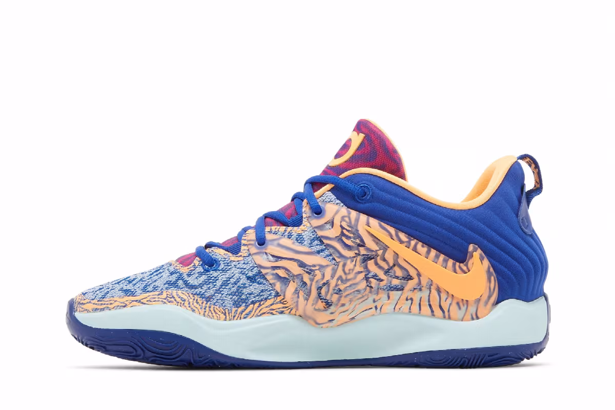 Napheesa Collier x Nike KD 15 Minnesota Lynx, view 4