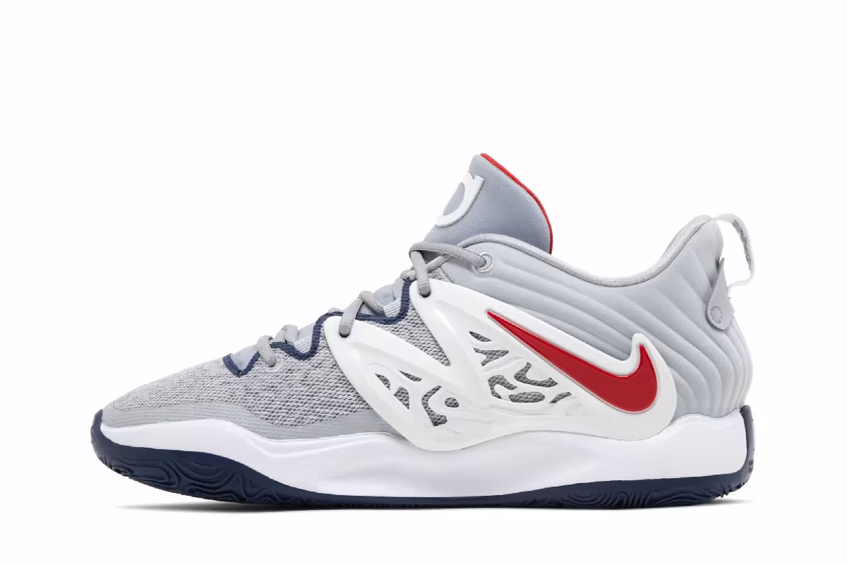 Nike KD 15 UConn, view 4