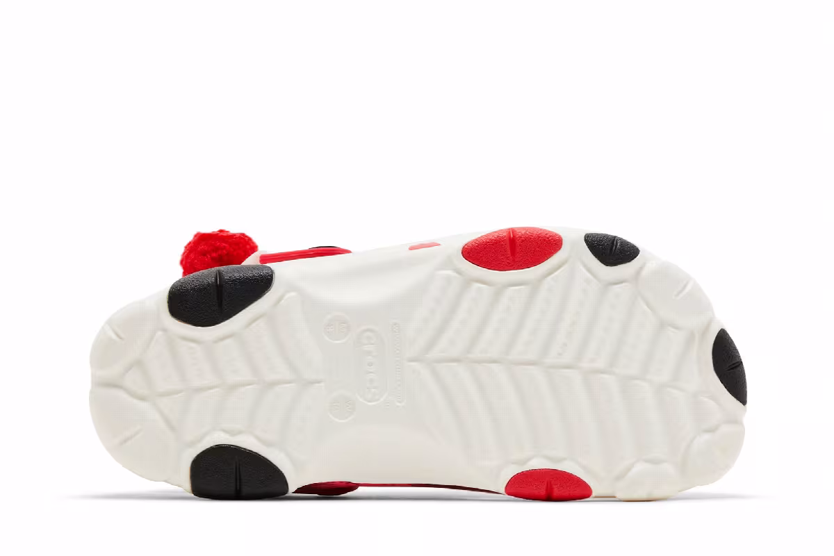 IT x Crocs All-Terrain Clog Horror Pack - Pennywise, view 5