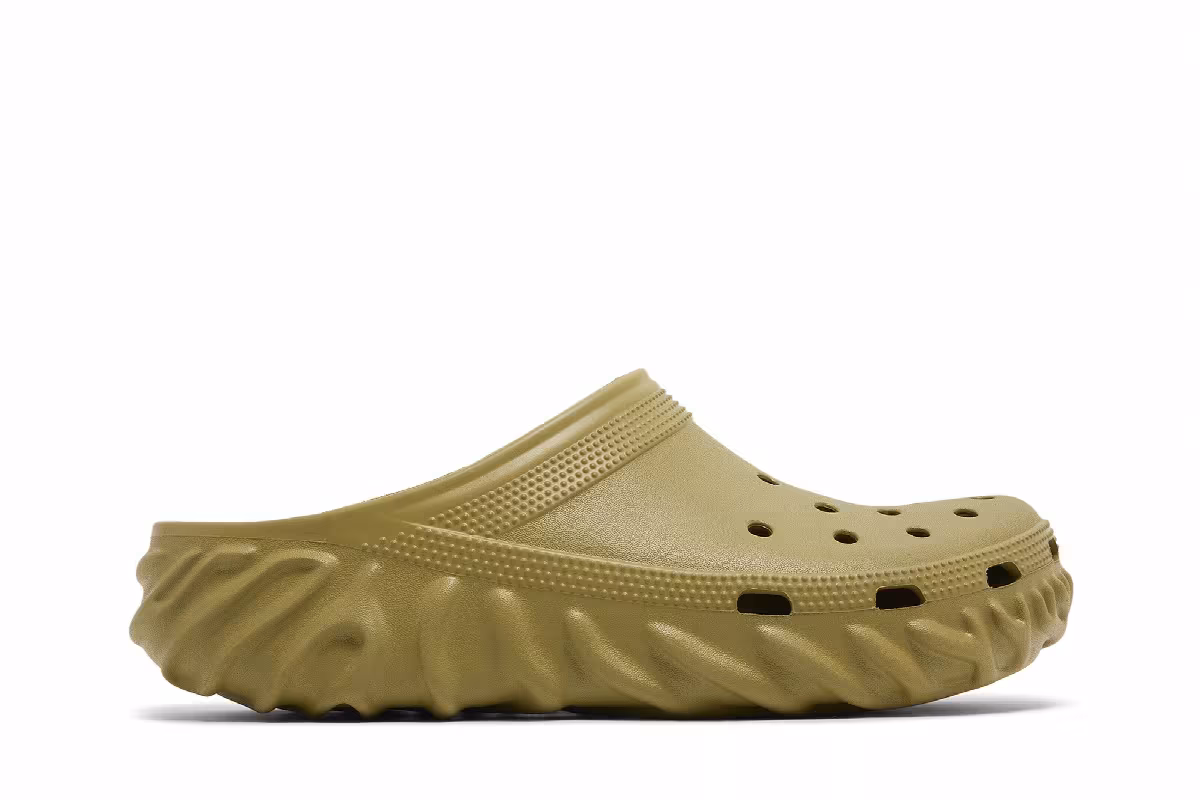 Crocs Salehe Bembury x Saru Clog Pesto, view 2