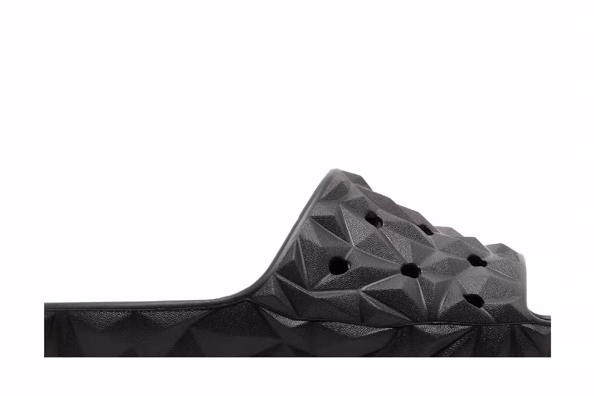 Crocs Classic Geometric Slide 2.0 Black, view 3