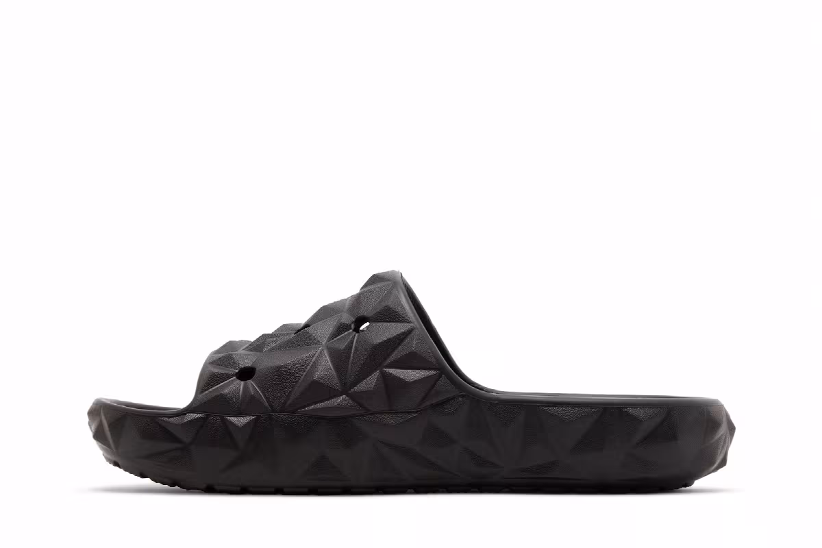 Crocs Classic Geometric Slide 2.0 Black, view 4