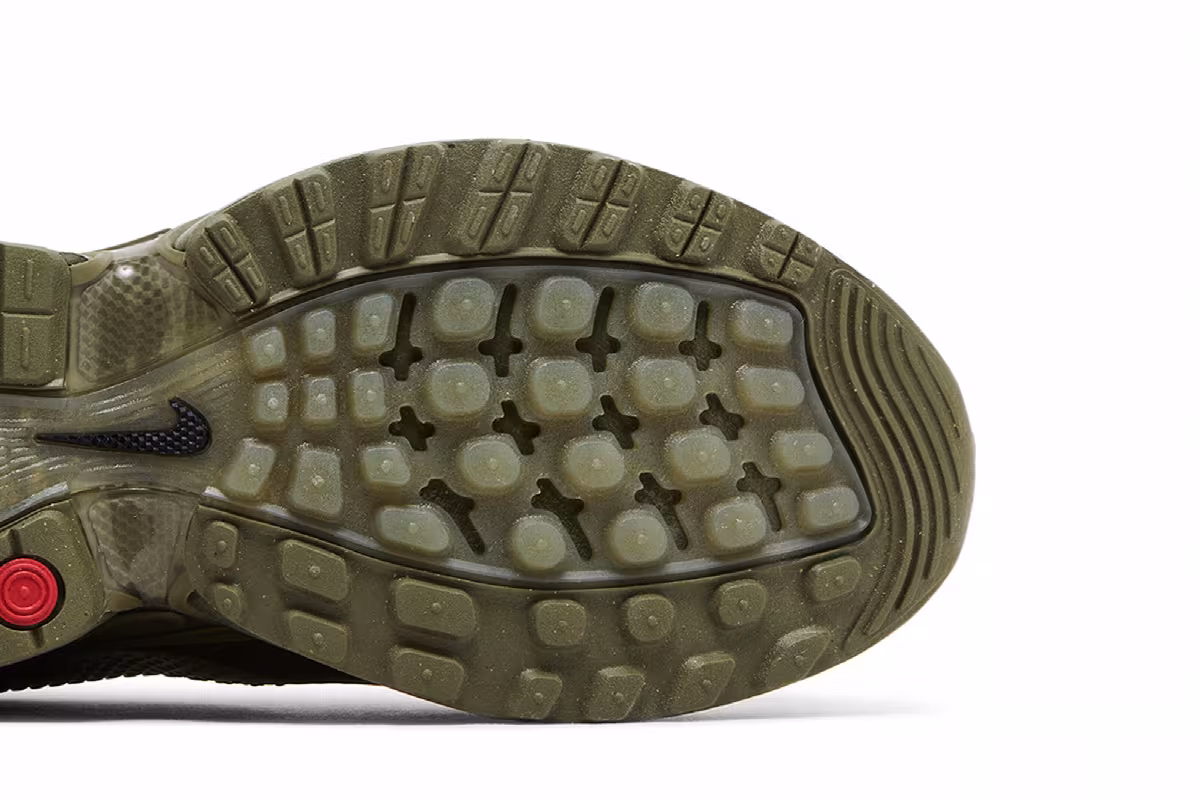 Nike Air Max DN Olive, view 6